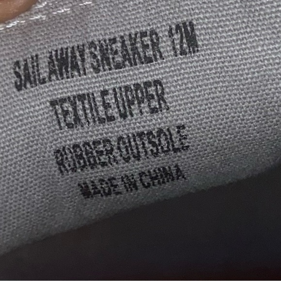 johnnieO Sail Away Sneakers Grey Size 12 NWOT - Picture 6 of 11